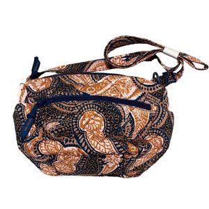 NWT Vera Bradley Ultra Light Small Go Ahead Crossbody Bag - Fern Paisley - R$119